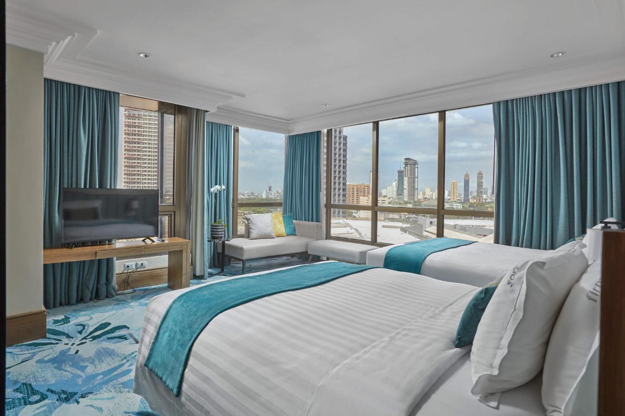 Holiday Inn & Suites Manila Galleria By Ihg Pasig City Exteriér fotografie