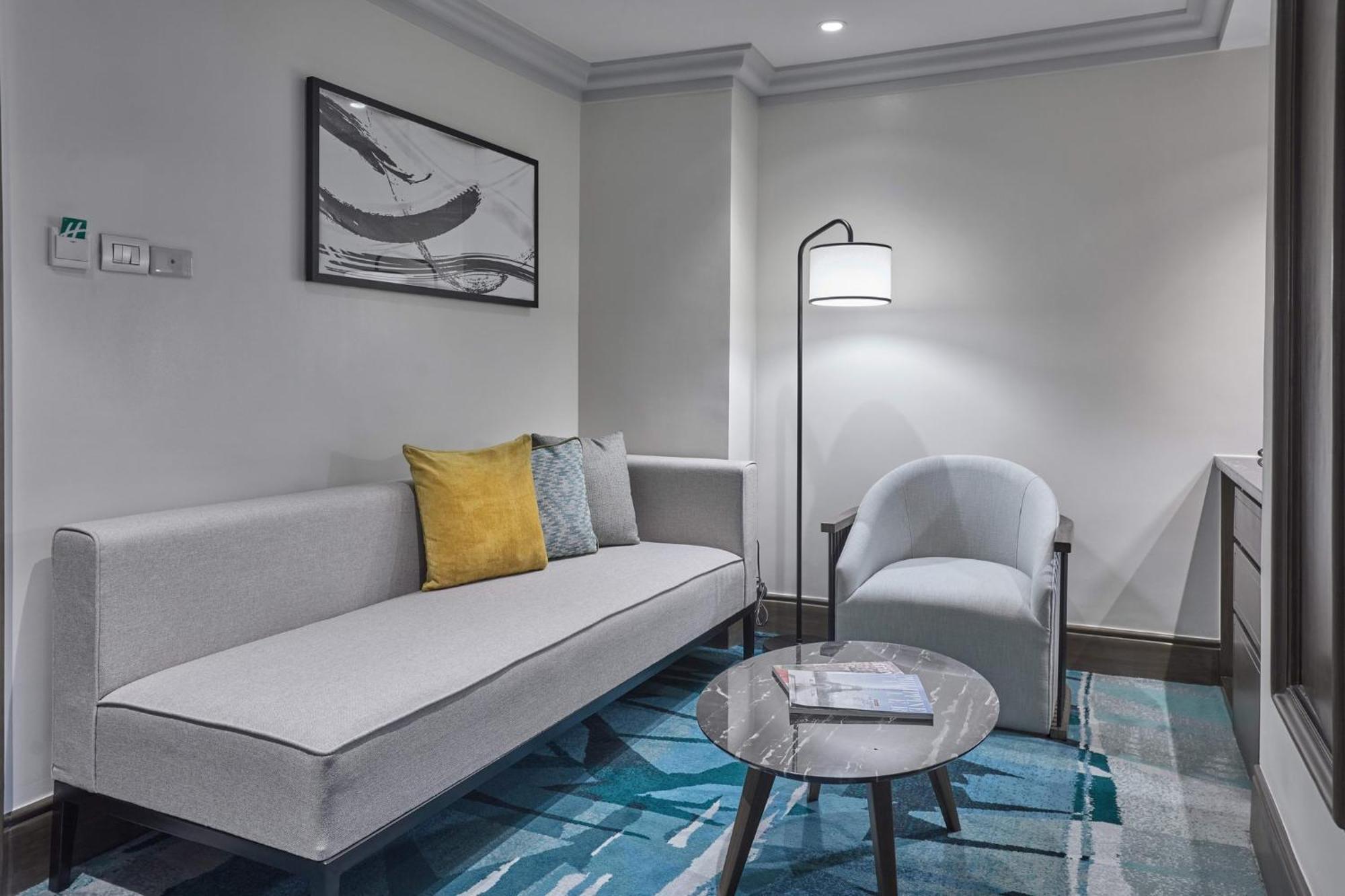 Holiday Inn & Suites Manila Galleria By Ihg Pasig City Exteriér fotografie