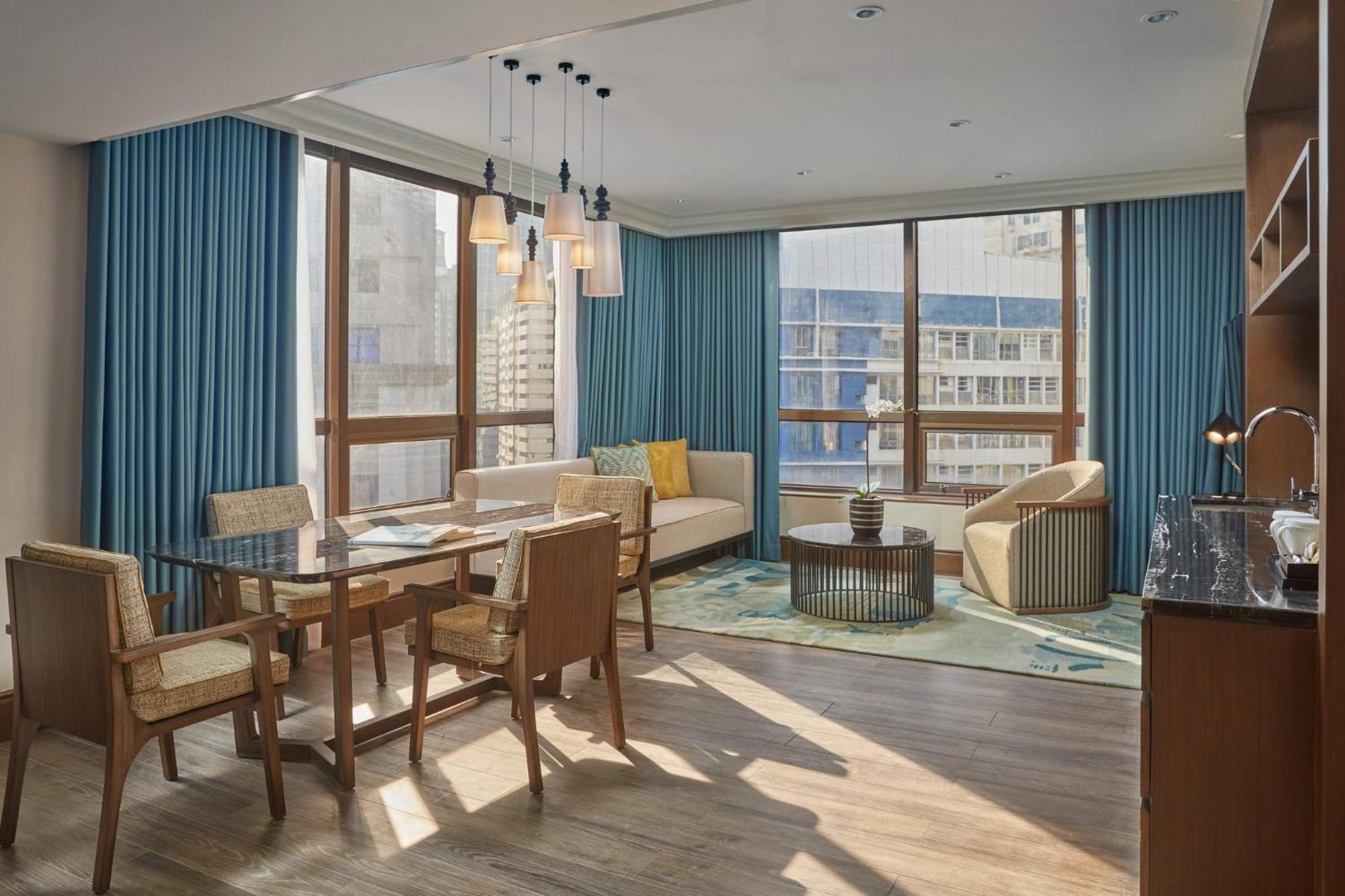 Holiday Inn & Suites Manila Galleria By Ihg Pasig City Exteriér fotografie